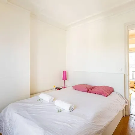 Apartment Guestready - Montmartre Quaint Near Moulin Rouge